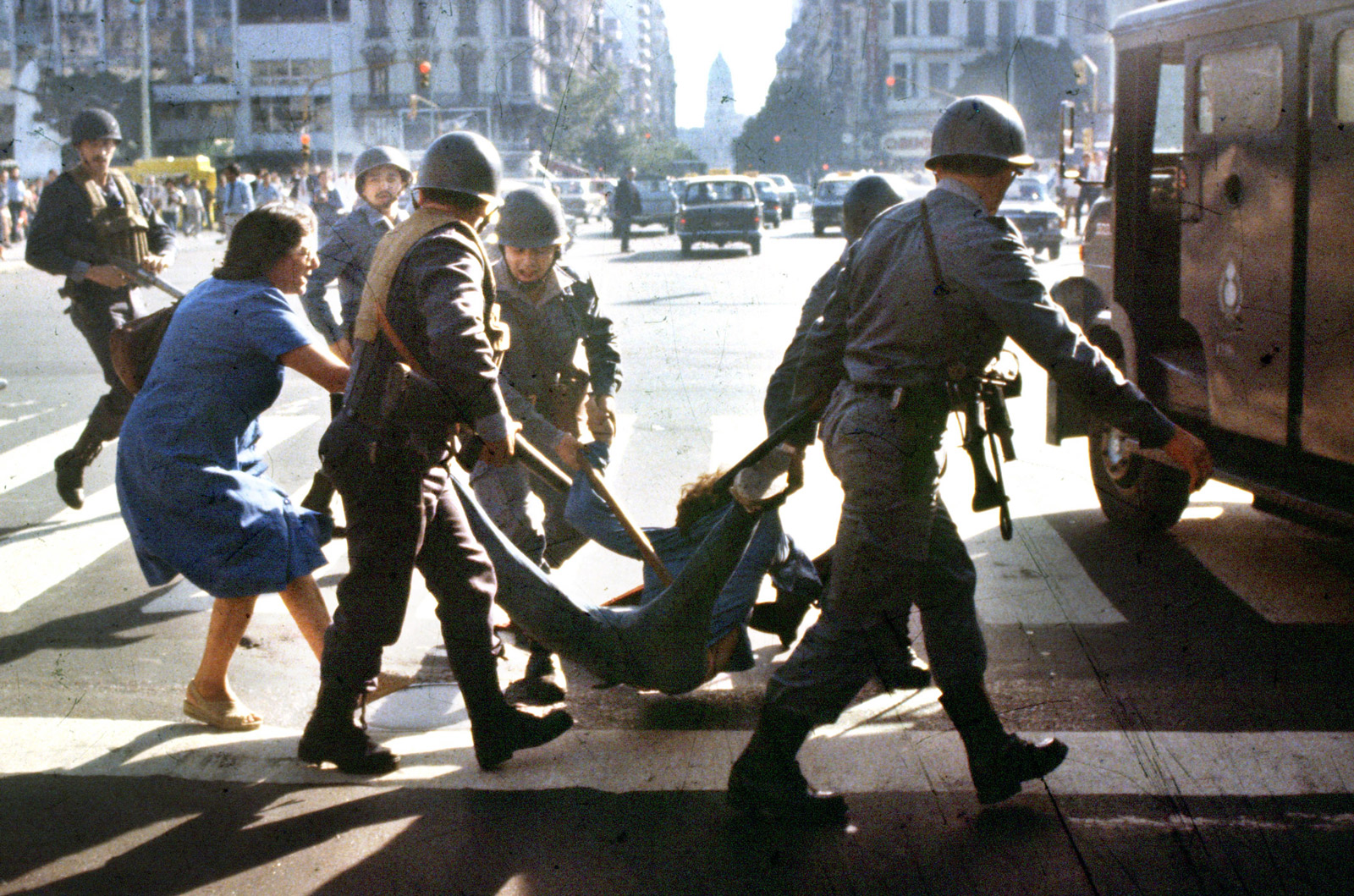 Захват власти военными. Хунта в Аргентине 1976-1983 Военная. Военная хунта Аргентина 1976.